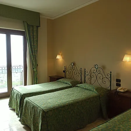 Primavera Dell'etna Hotel 3*