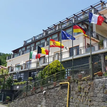 Primavera Dell'etna Hotel 3*