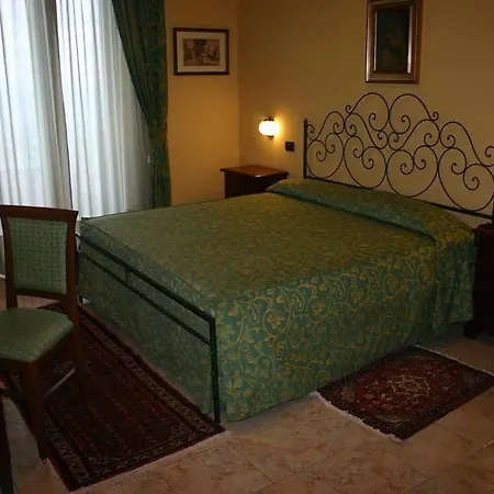 Primavera Dell'etna Hotel 3*